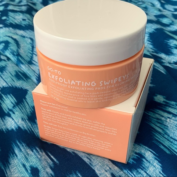 GO-TO Skincare Exfoliating Swipeys - Picture 2 of 2